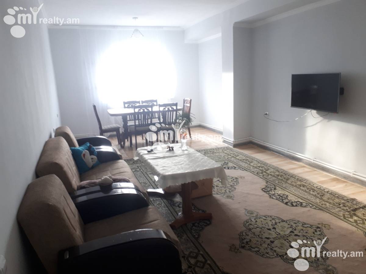 3 bedroom apartment for rent خیابان واهر. پاپازیان, عربگیر ایروان, 151008