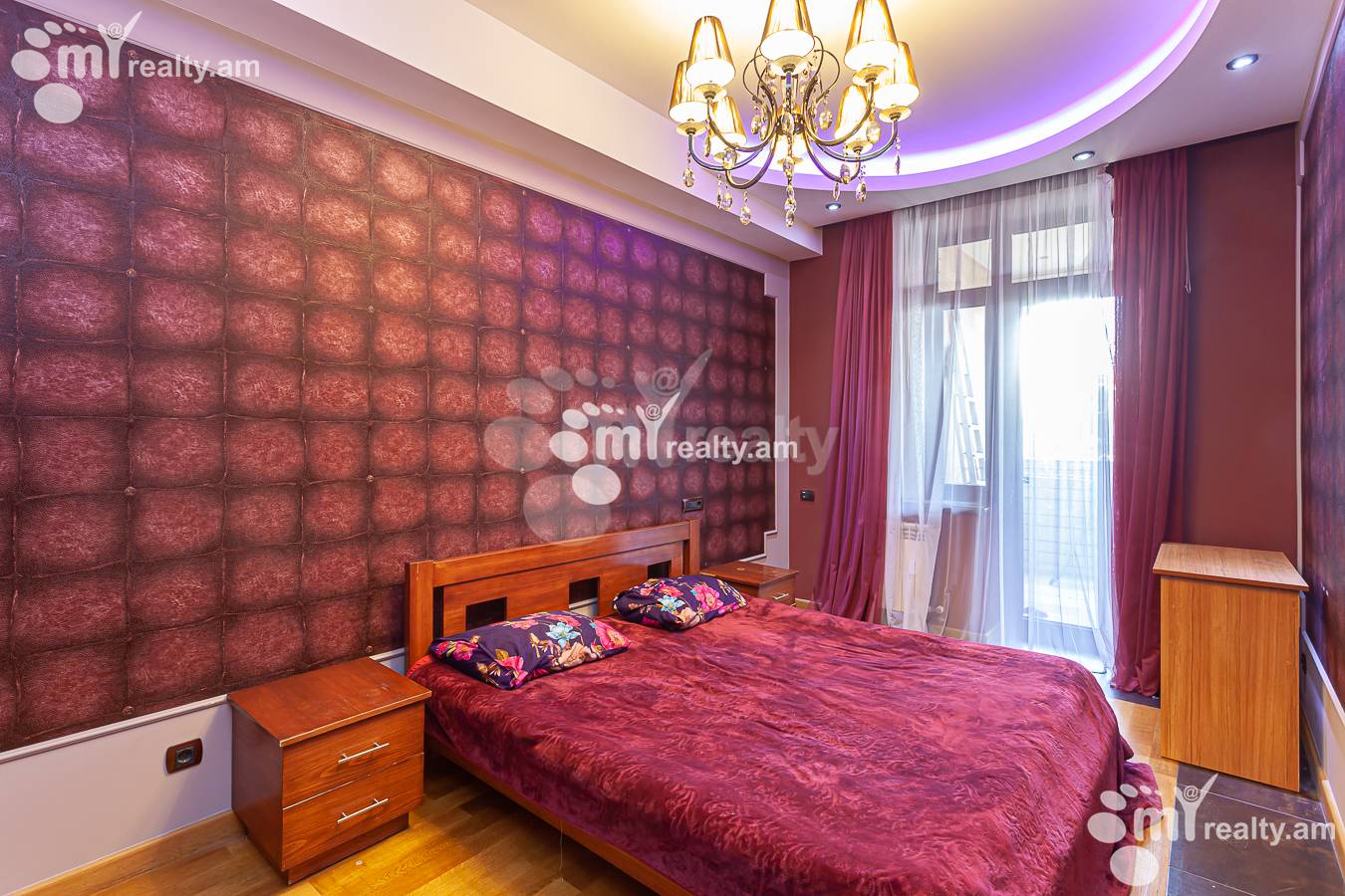 4 bedroom apartment for rent Paronyan St, Center Yerevan, 152347
