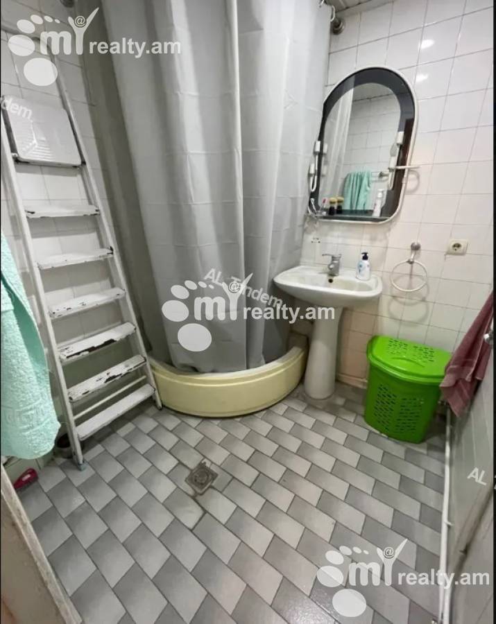 3 bedroom apartment for sale Sayat-Nova Ave, Center Yerevan, 150560