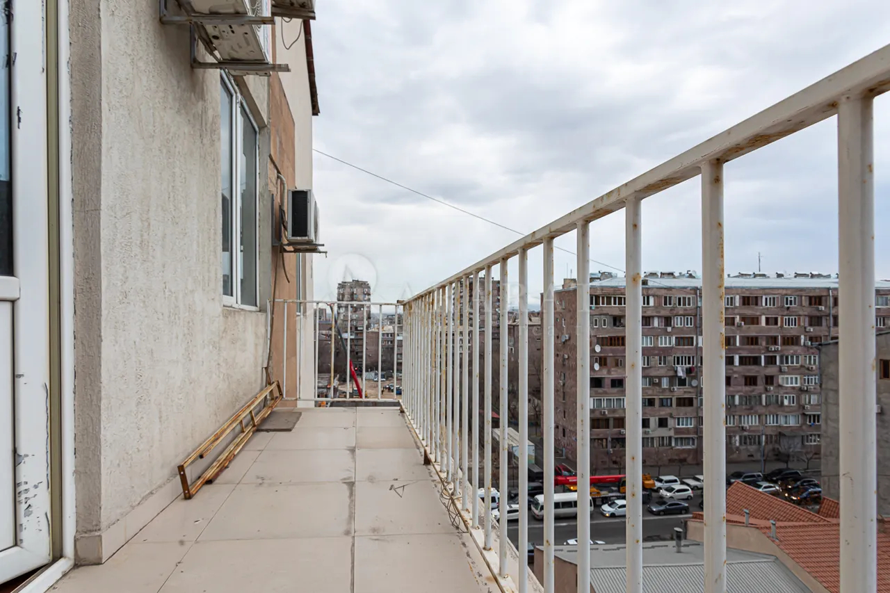 4 bedroom apartment for sale A. Avetisyan St, Arabkir Yerevan, 159611