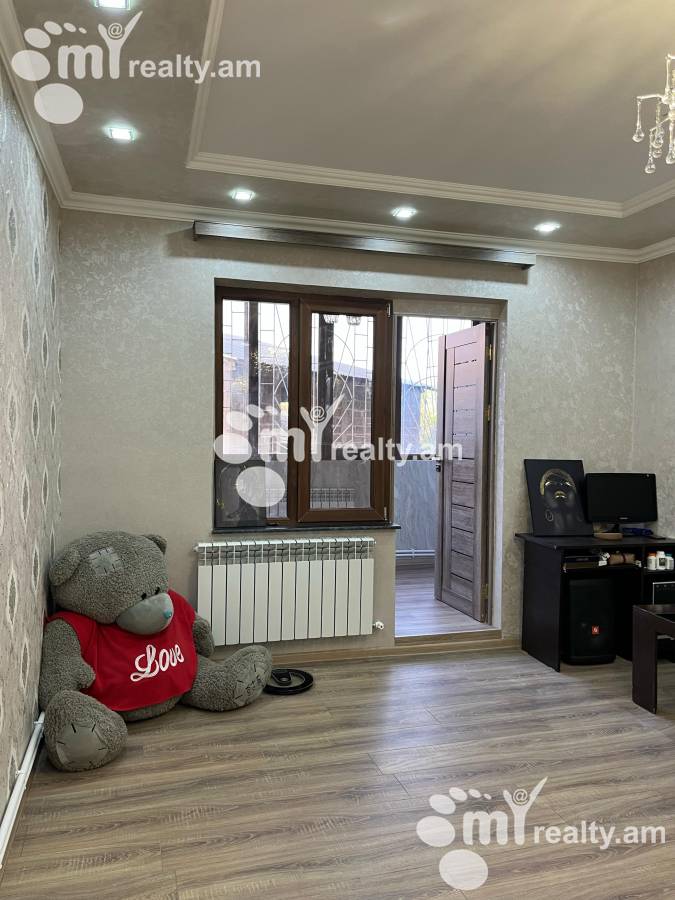 Купить 1 комнатную квартиру М. Меликян ул, Канакер-Зейтун Ереван, 152246