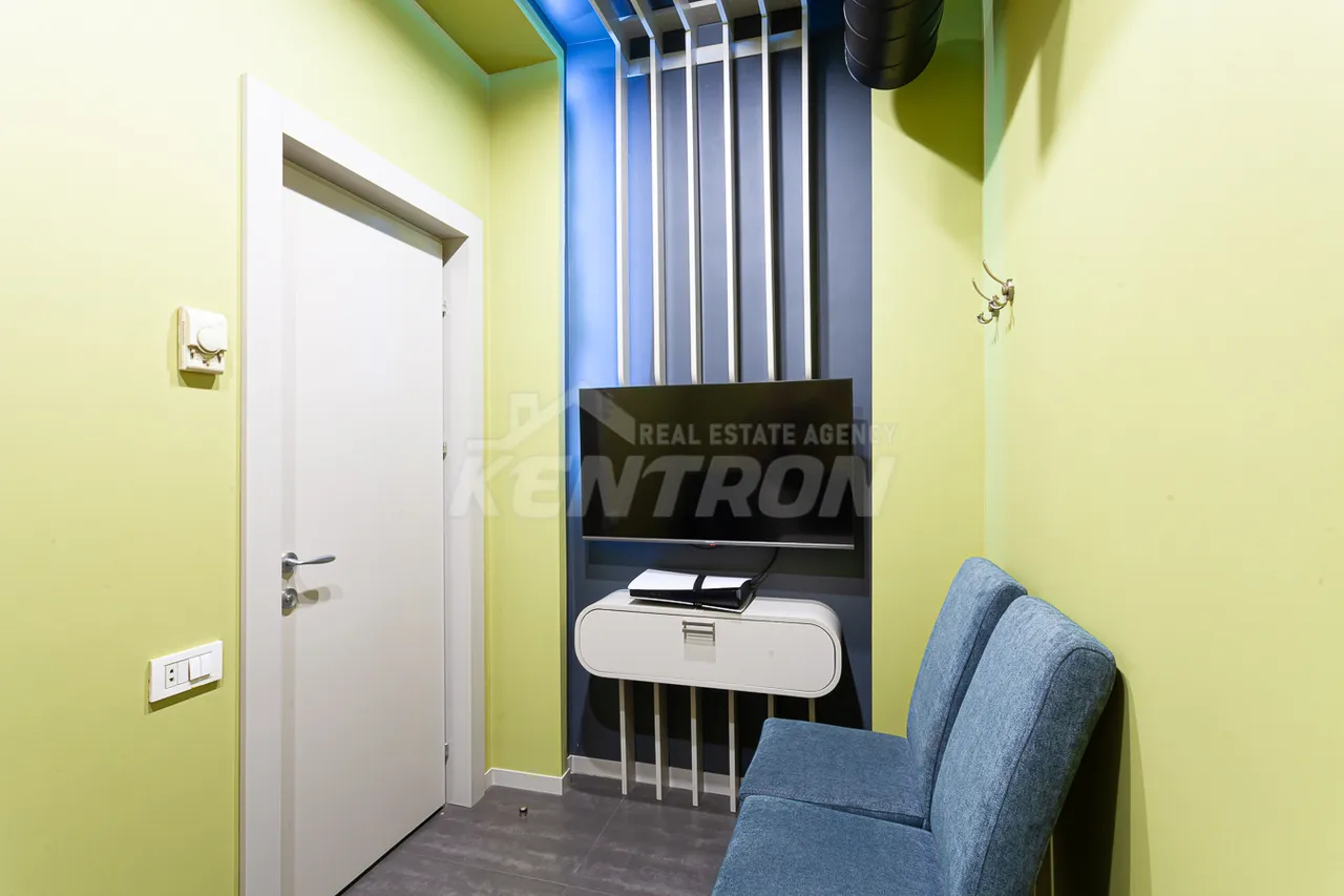 Commercial for sale خیابان چارِنتس, مرکز شهر ایروان, 157293