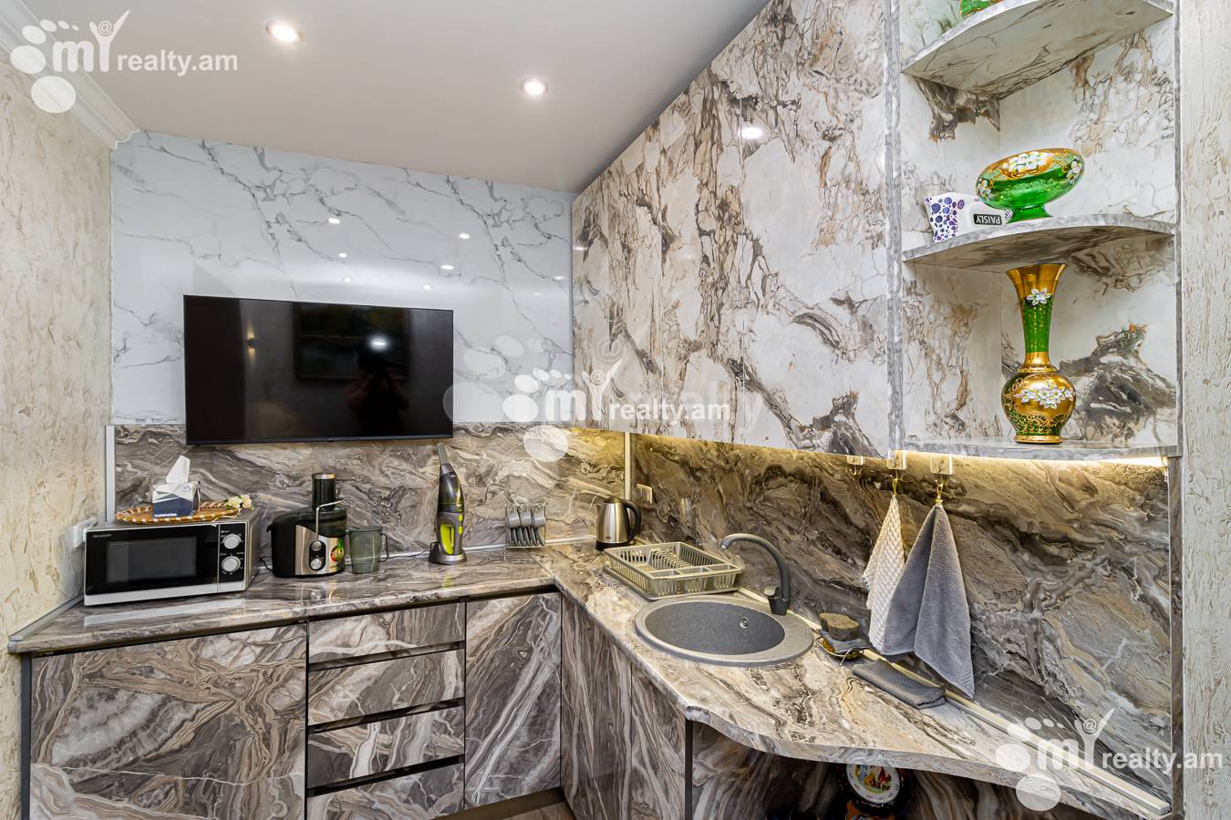 2 սենյականոց բնակարան  Վ.Փափազյան փող, Արաբկիր Երևան, 153920