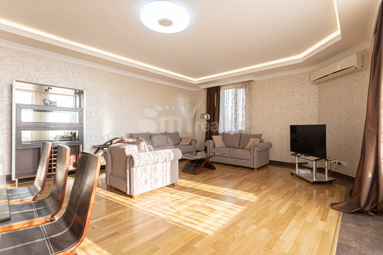 4 bedroom apartment for rent Baghramyan av(Arabkir), Arabkir Yerevan, 158372