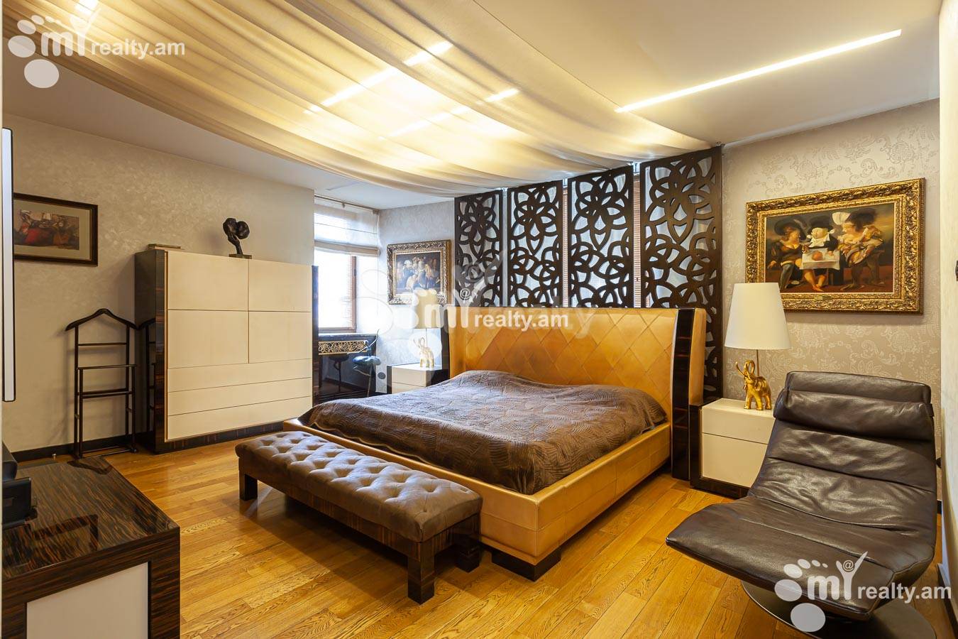 4 սենյականոց բնակարան  Տերյան փող, Կենտրոն Երևան, 155295