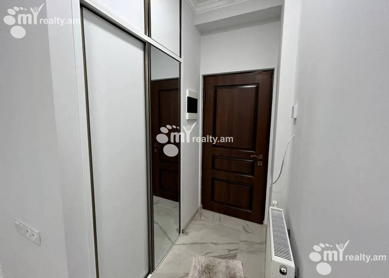 3 bedroom apartment for sale Hanrapetutyan St, Center Yerevan, 156970