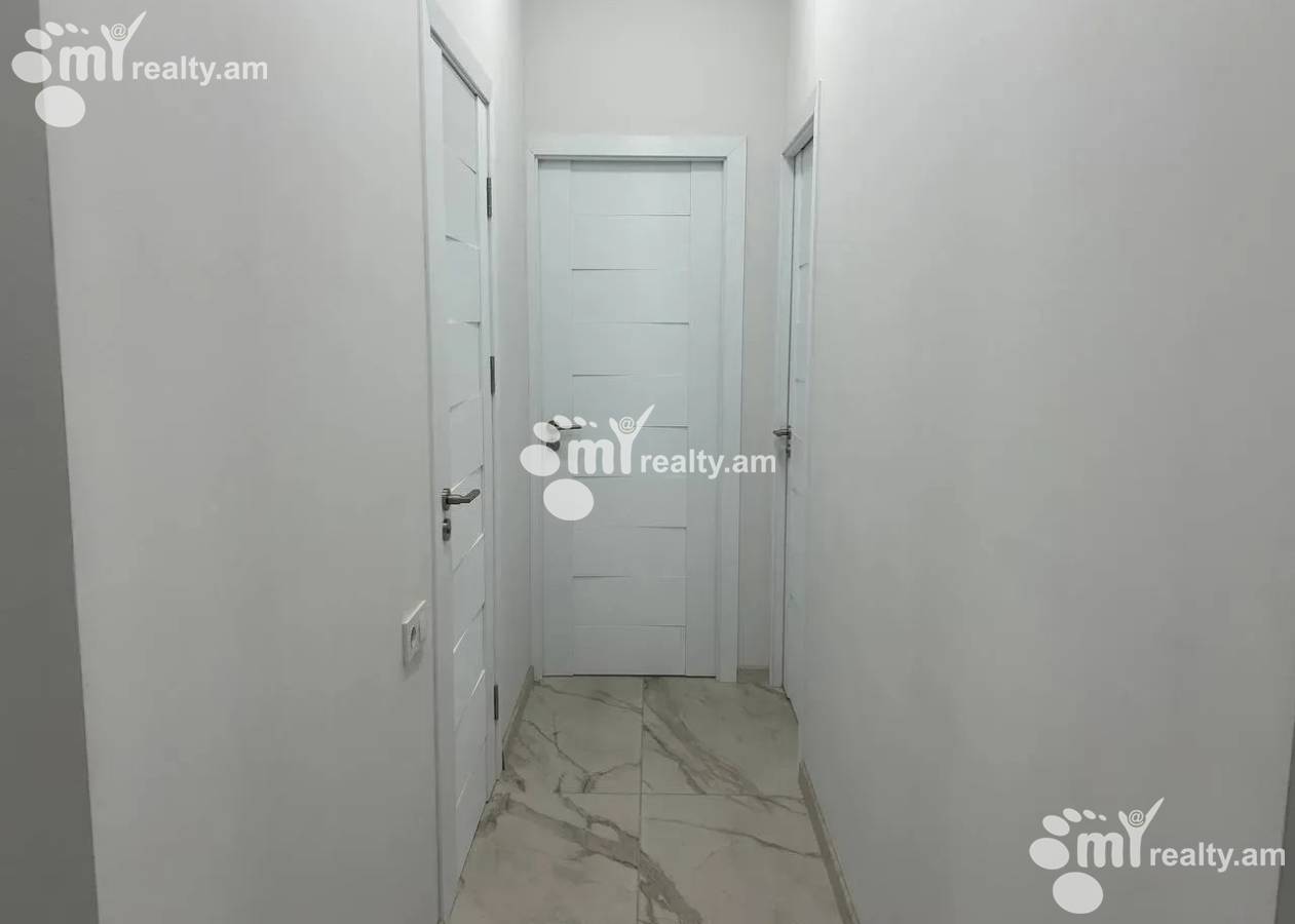3 bedroom apartment for sale Hanrapetutyan St, Center Yerevan, 156970