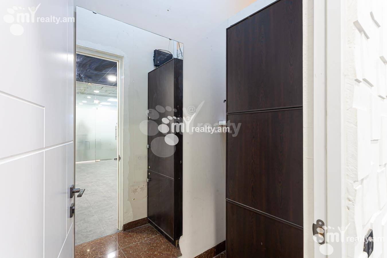 Commercial for sale خیابان آرام, مرکز شهر ایروان, 154927