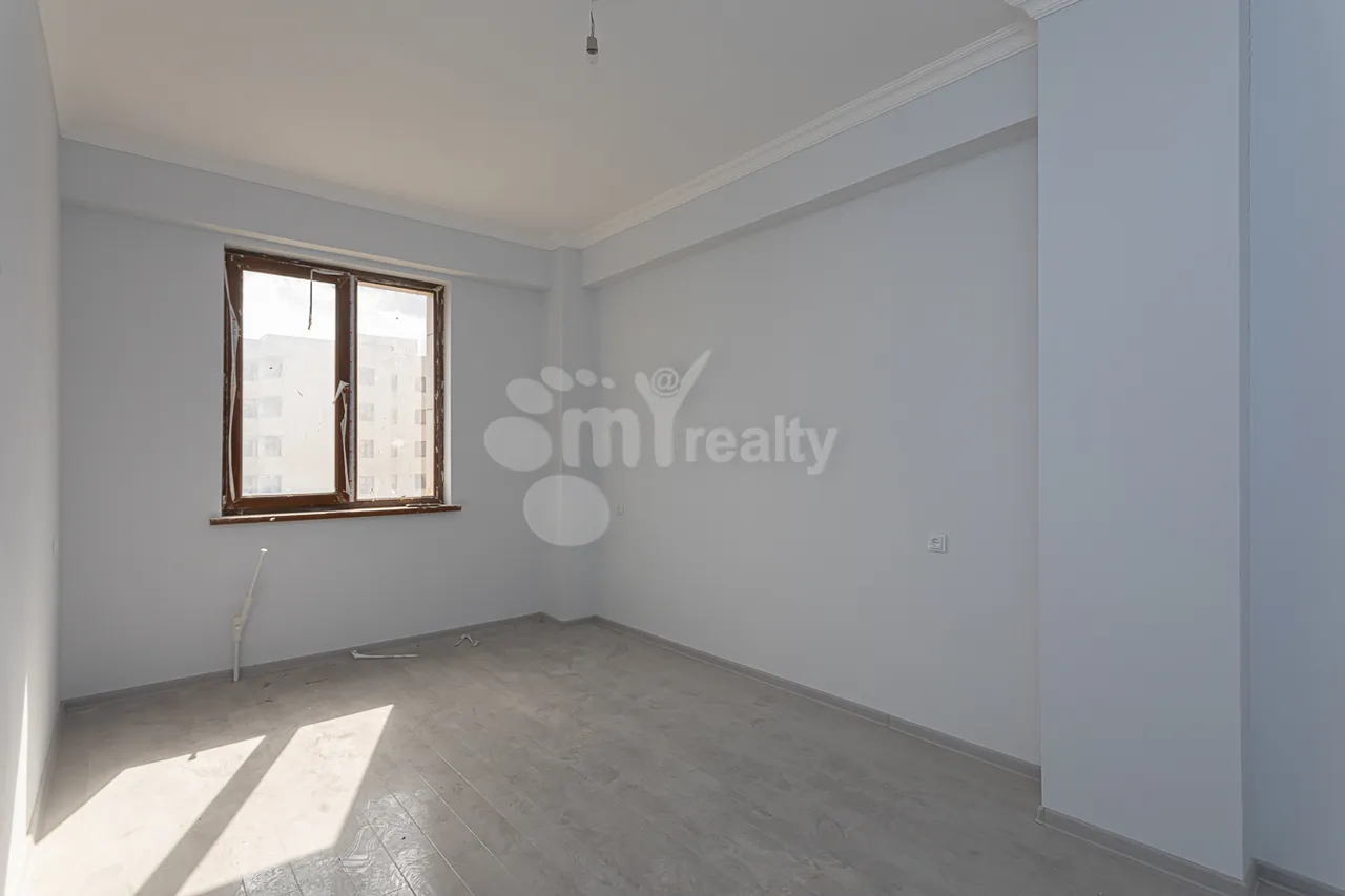 4 սենյականոց բնակարան  Մ․ Մելքոնյան փող, Կենտրոն Երևան, 160108