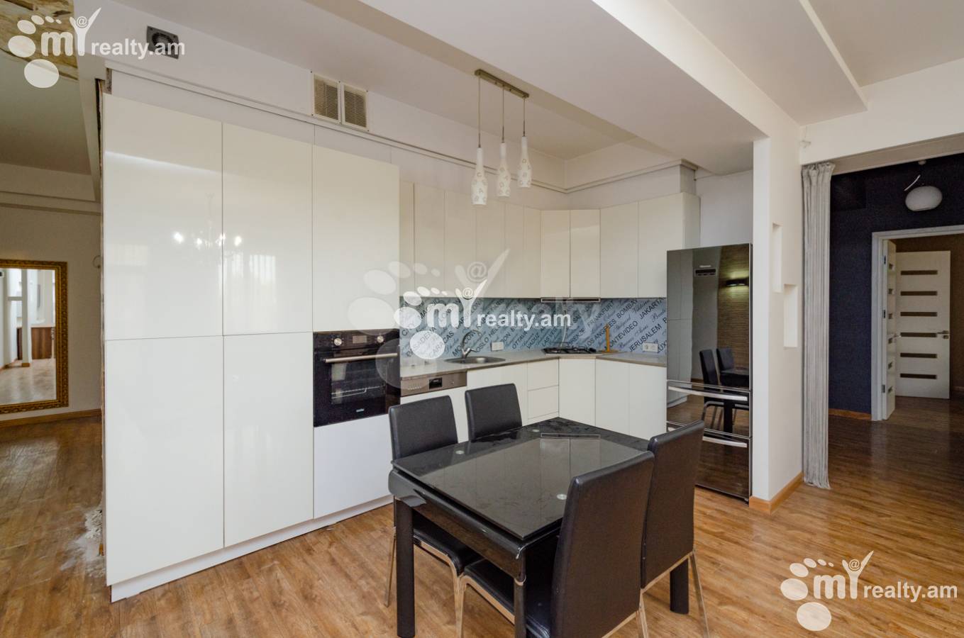 3 bedroom apartment for sale Mashtots Ave, Center Yerevan, 138013