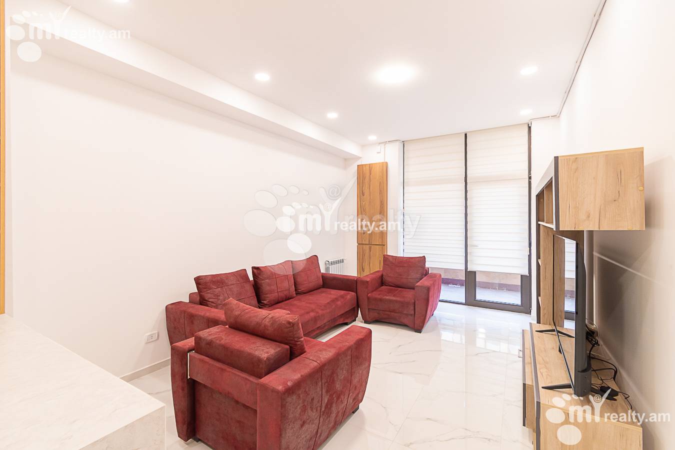 Купить 2 комнатную квартиру Арам ул, Центр Ереван, 151520