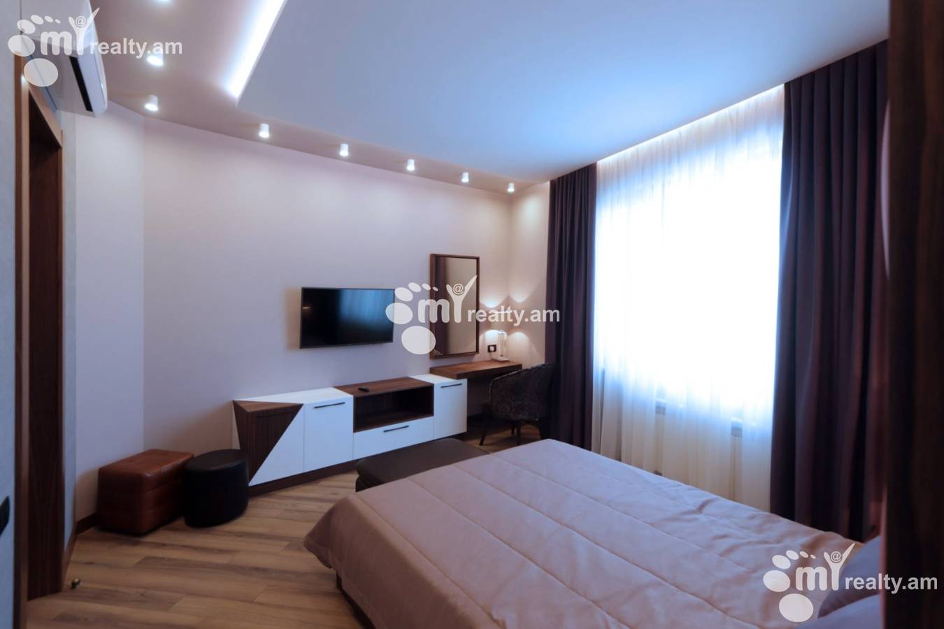 3 bedroom apartment for sale Azatutyan avenue, Quanaquère-Zeytoun Yerevan, 148735