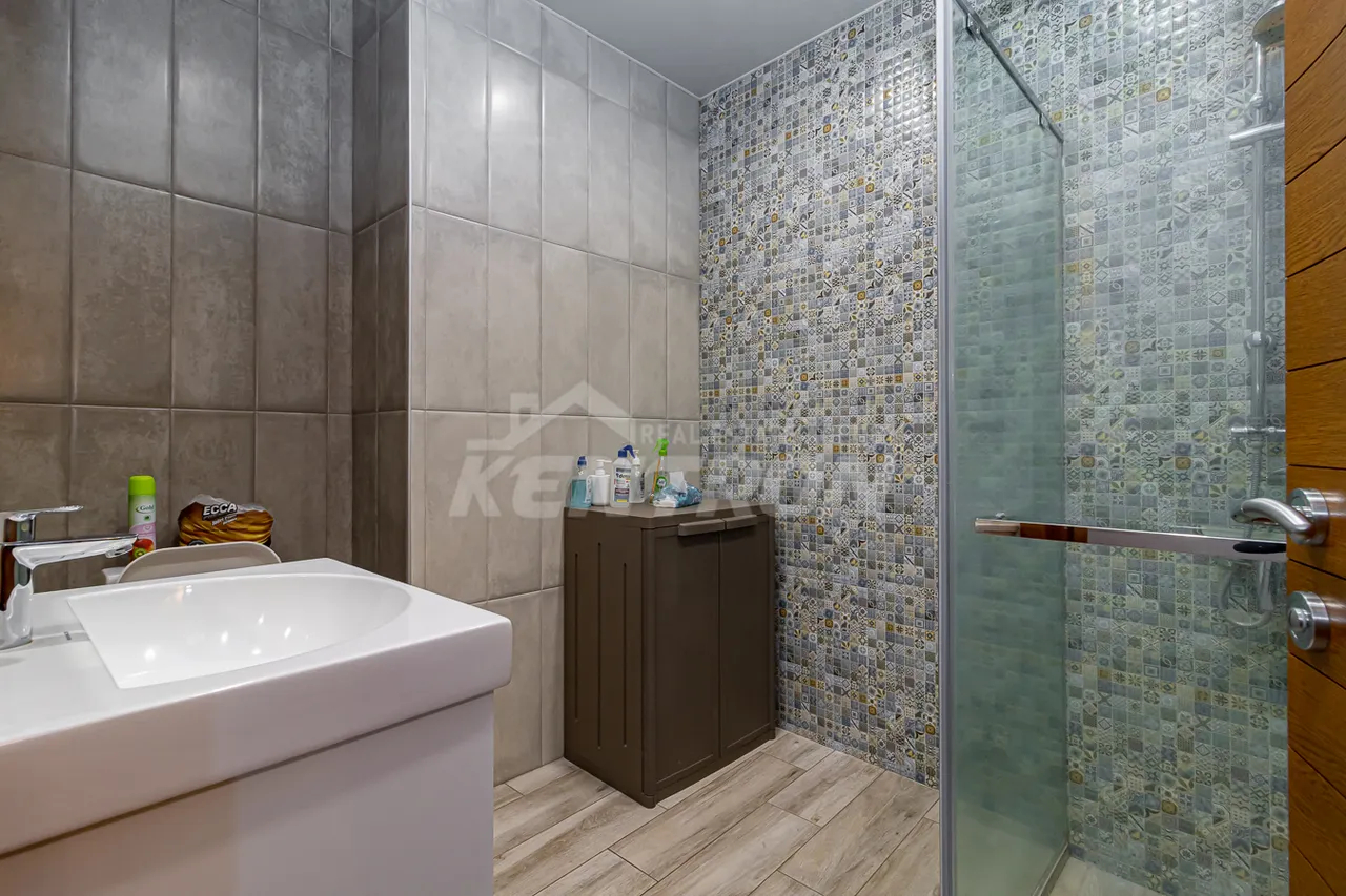 4 bedroom apartment for sale خیابان د. دِمیرچیان, مرکز شهر ایروان, 157680