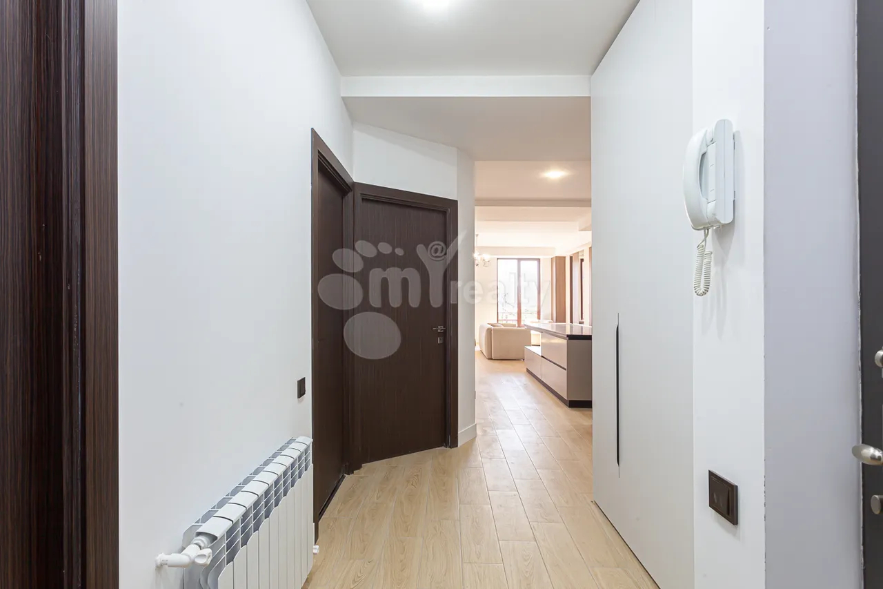 3 սենյականոց բնակարան  Գոգոլի փող., Քանաքեռ-Զեյթուն Երևան, 161343