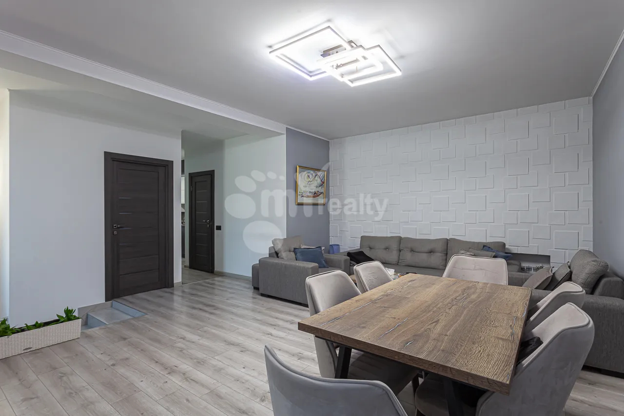 House for sale Kamarak 1 alley, Quanaquère-Zeytoun Yerevan, 160490