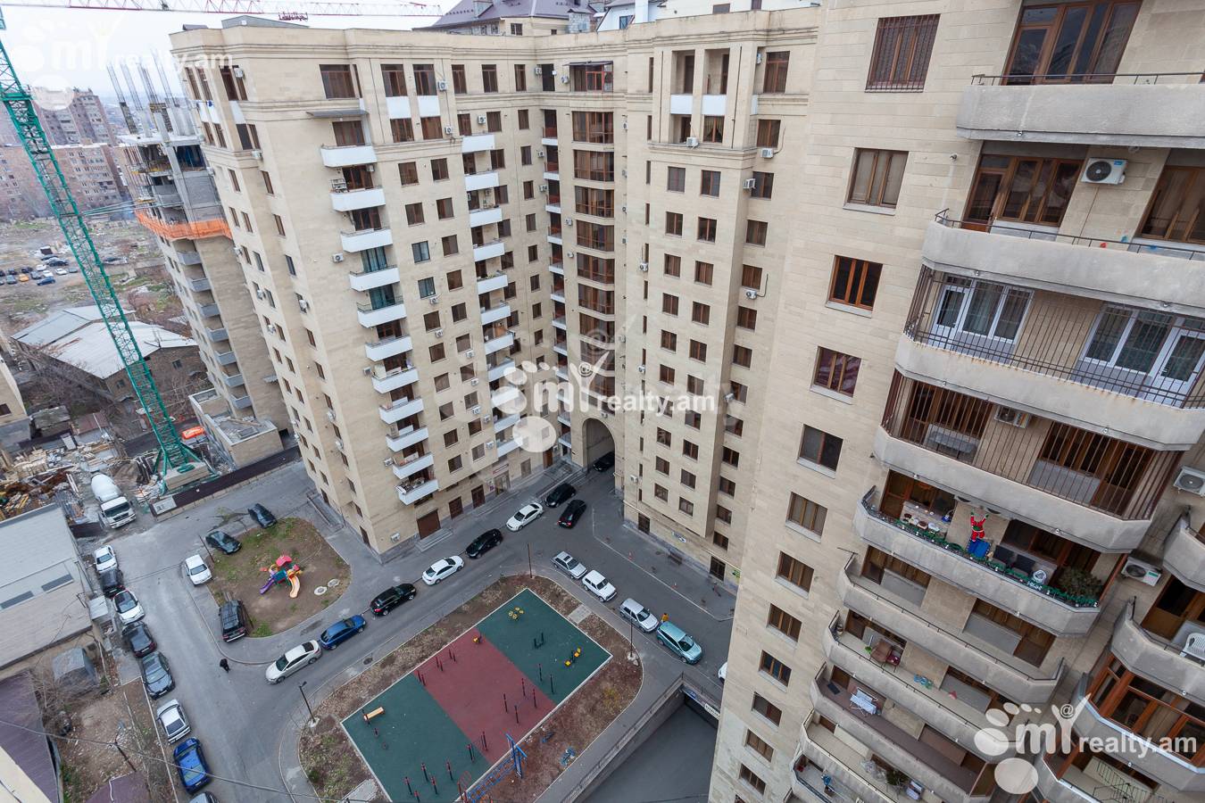 Купить 4 комнатную квартиру Аргишти ул, Центр Ереван, 143488