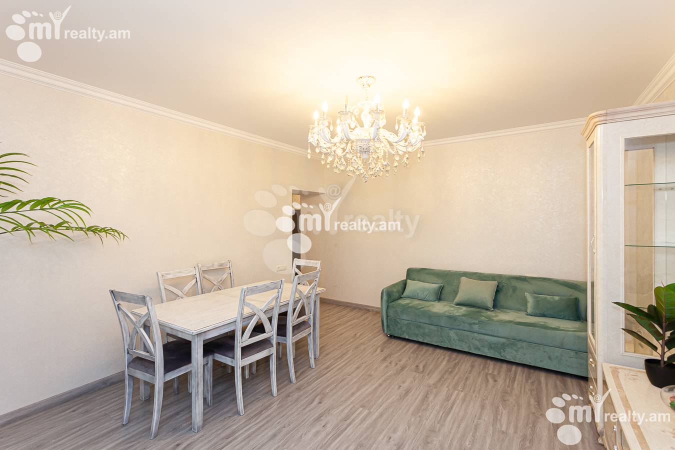 3 bedroom apartment for rent Tumanyan St, Center Yerevan, 147905