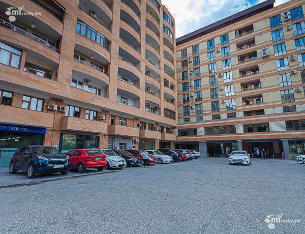 komercion-vardzakalutyun-Yerevan-Center