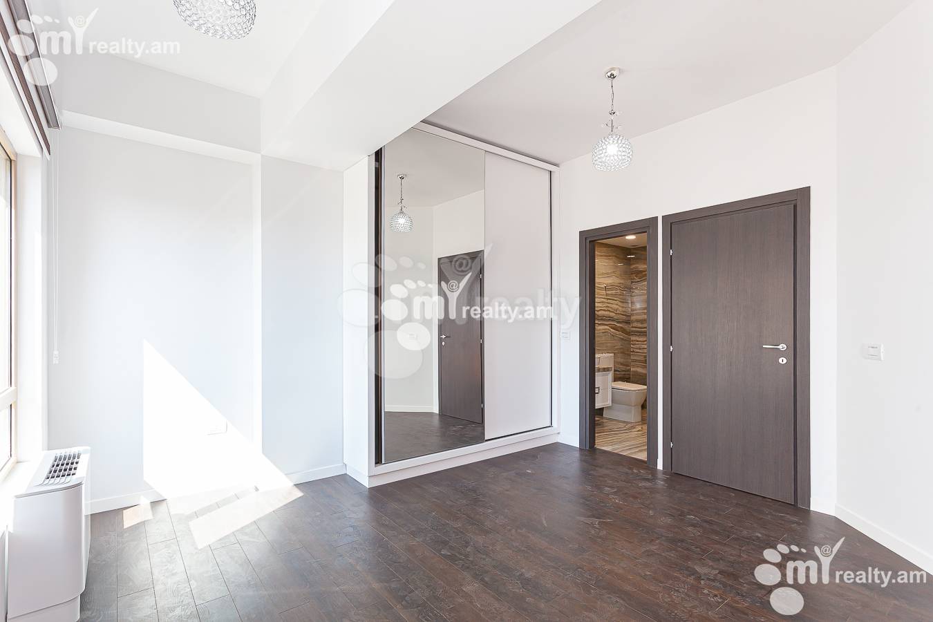 5 bedroom apartment for rent Leo St, Center Yerevan, 153056