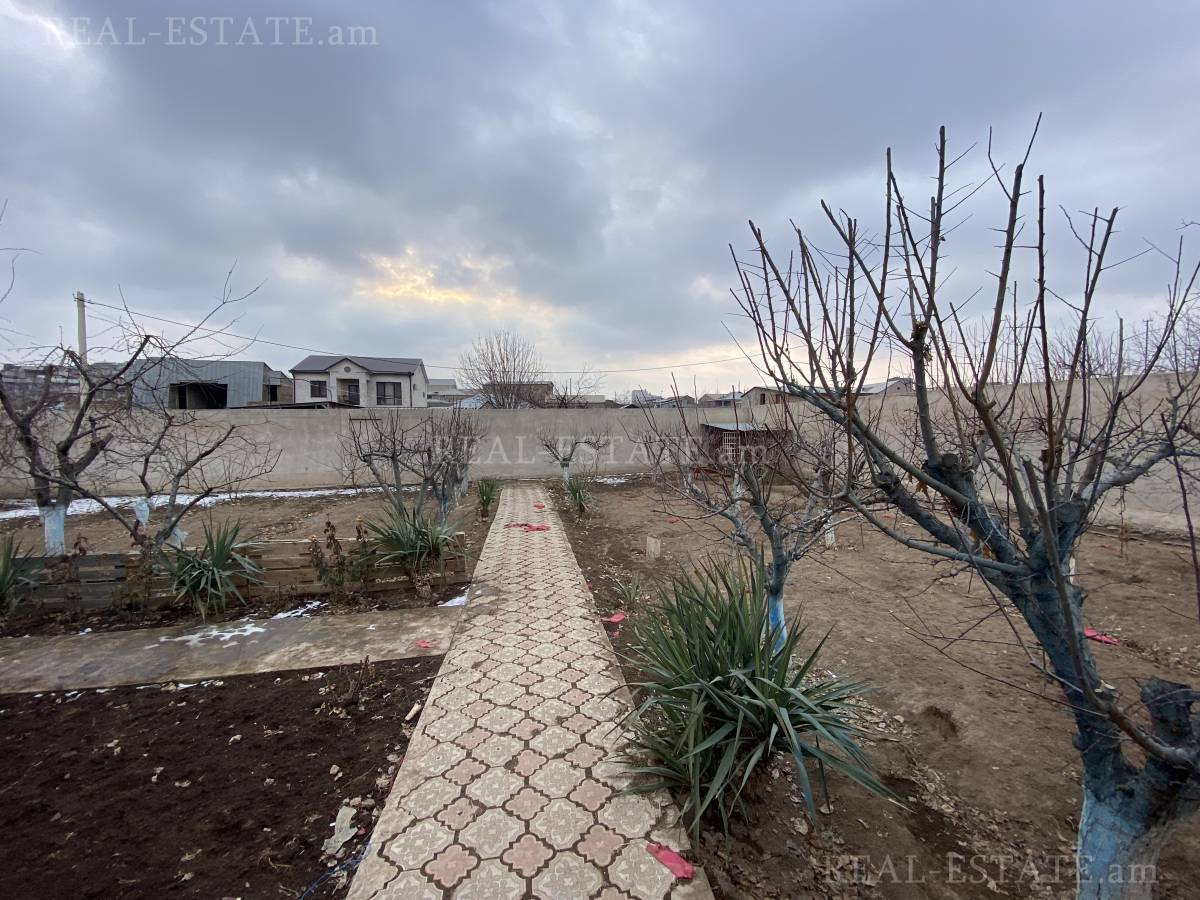 Купить дом Таиров ул., Центр Ереван, 118399