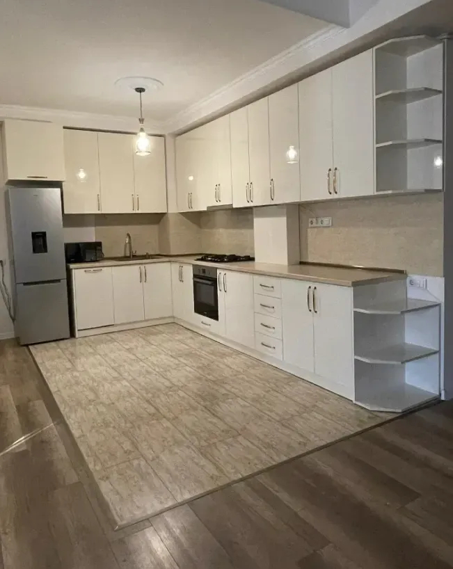 3 bedroom apartment for rent Paronyan St, Center Yerevan, 161477