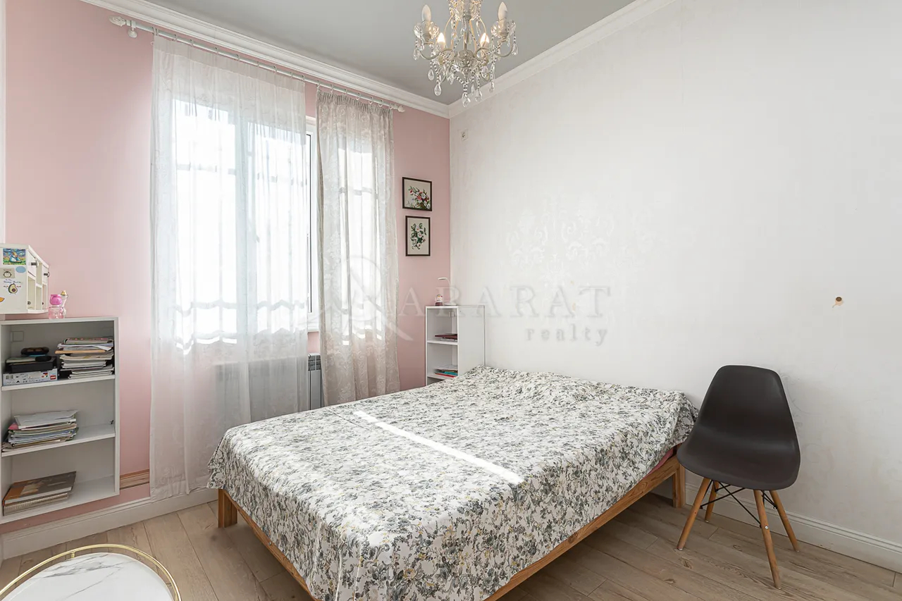 4 bedroom apartment for rent Pushkin St, Center Yerevan, 158794