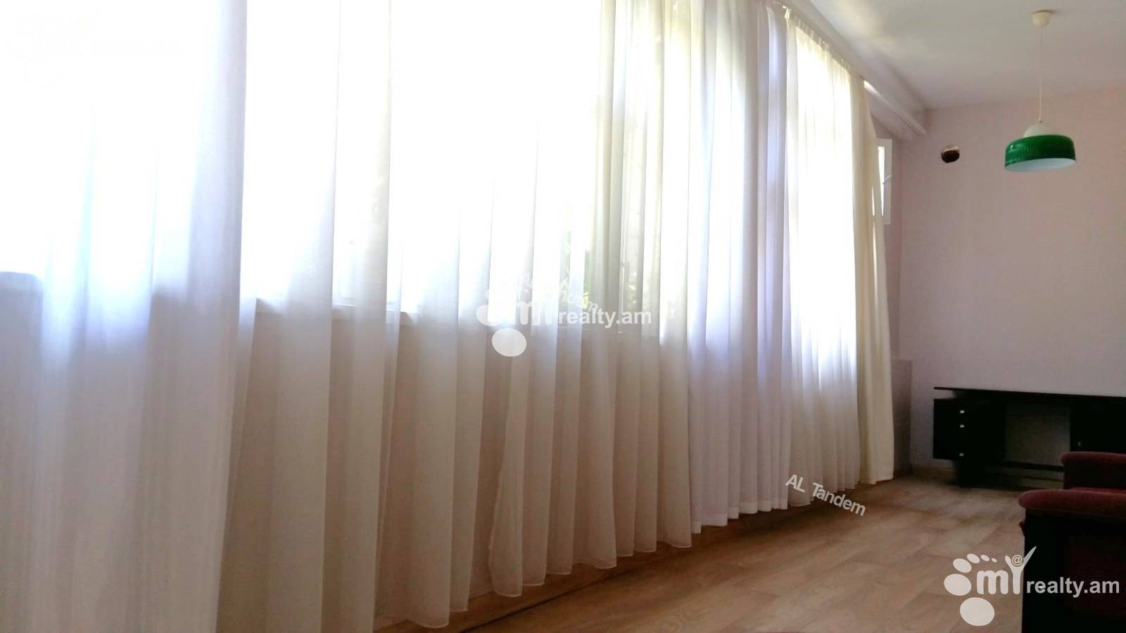 3 bedroom apartment for sale خیابان نعلبندیان, مرکز شهر ایروان, 159345