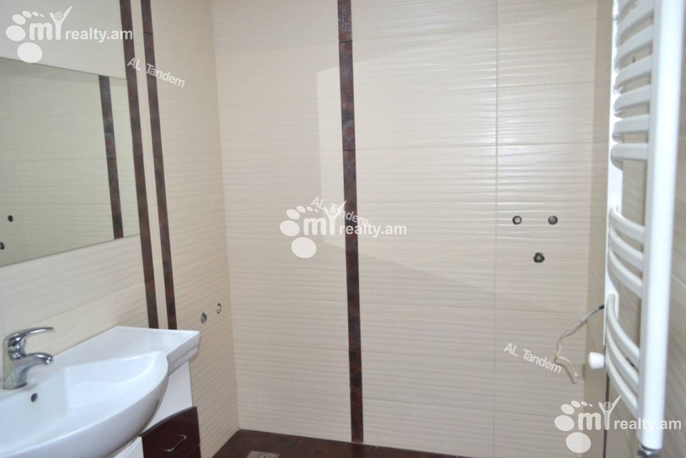 3 bedroom apartment for sale خیابان نعلبندیان, مرکز شهر ایروان, 159345