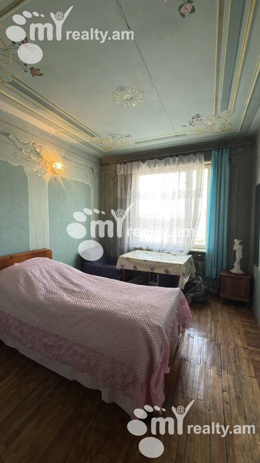 4 bedroom apartment for sale Lepsius St, Kanaqer-Zeytun Yerevan, 158767