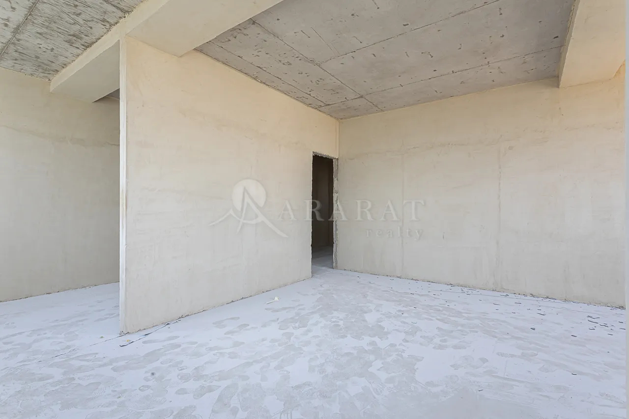 3 bedroom apartment for sale Tsovakal Isakov Ave, Center Yerevan, 157223