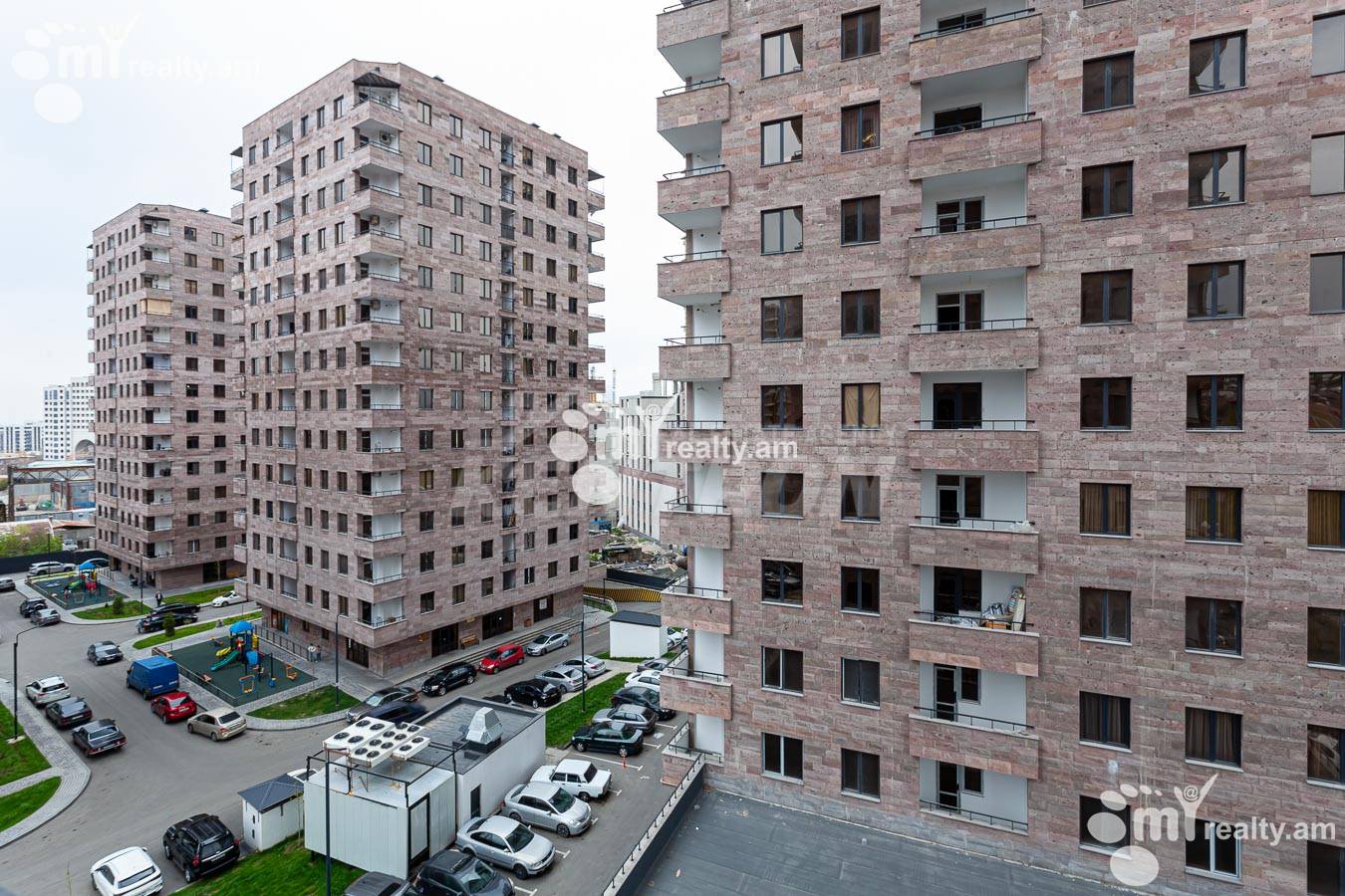 Купить 5 комнатную квартиру Адонц ул, Арабкир Ереван, 155252