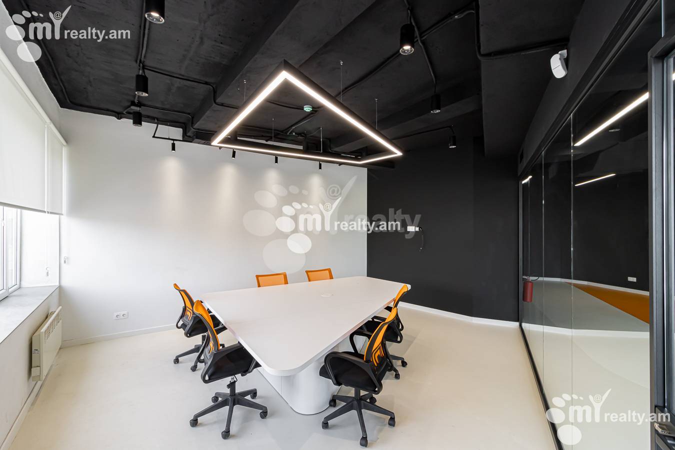 Снять коммерческoе помещение З. Саркаваг ул., Канакер-Зейтун Ереван, 148866