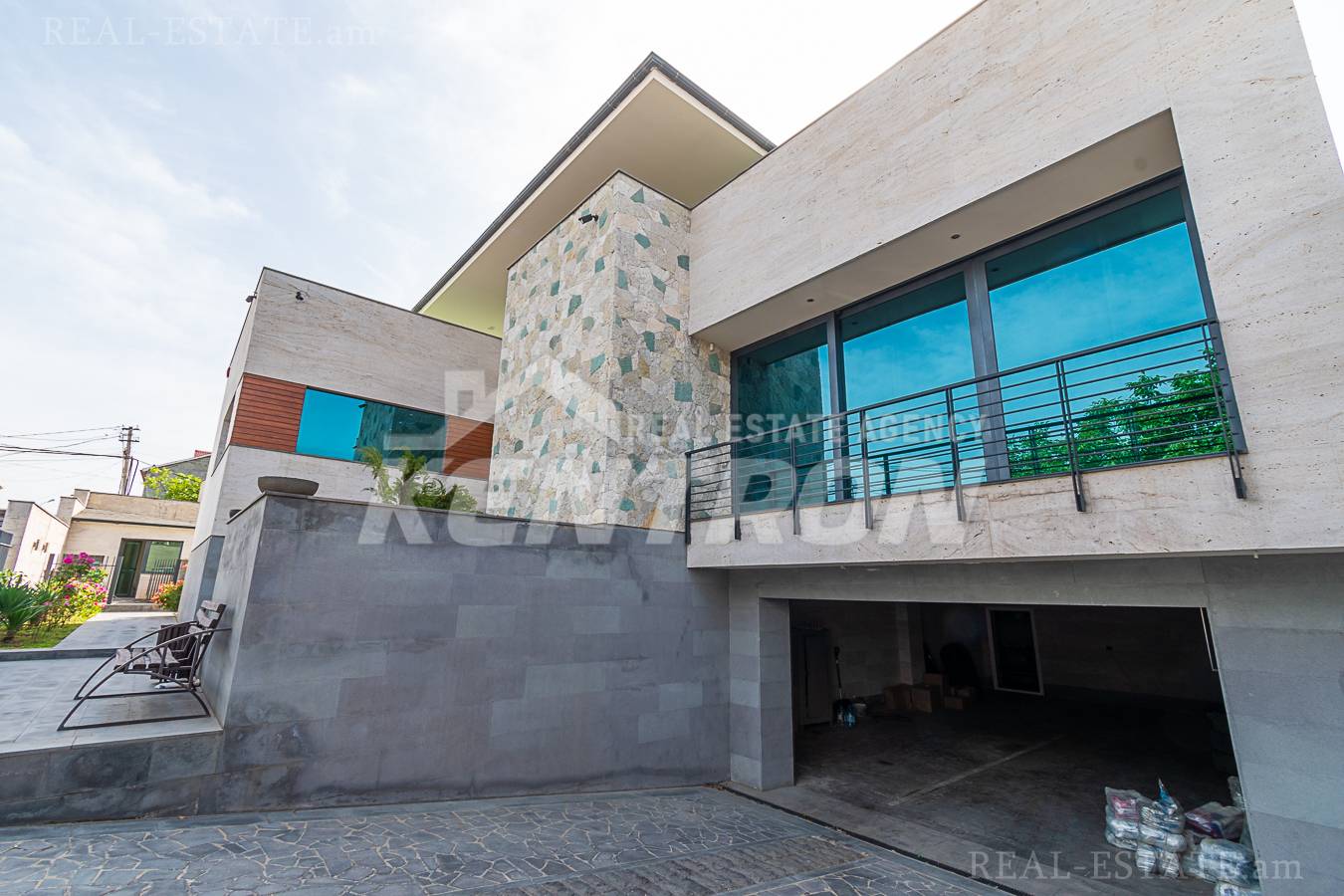 Купить дом Бусабанакан ул., Канакер-Зейтун Ереван, 140097