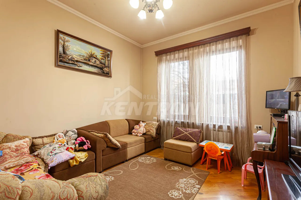 House for sale Pirumyans  St, Davtashen Yerevan, 157261