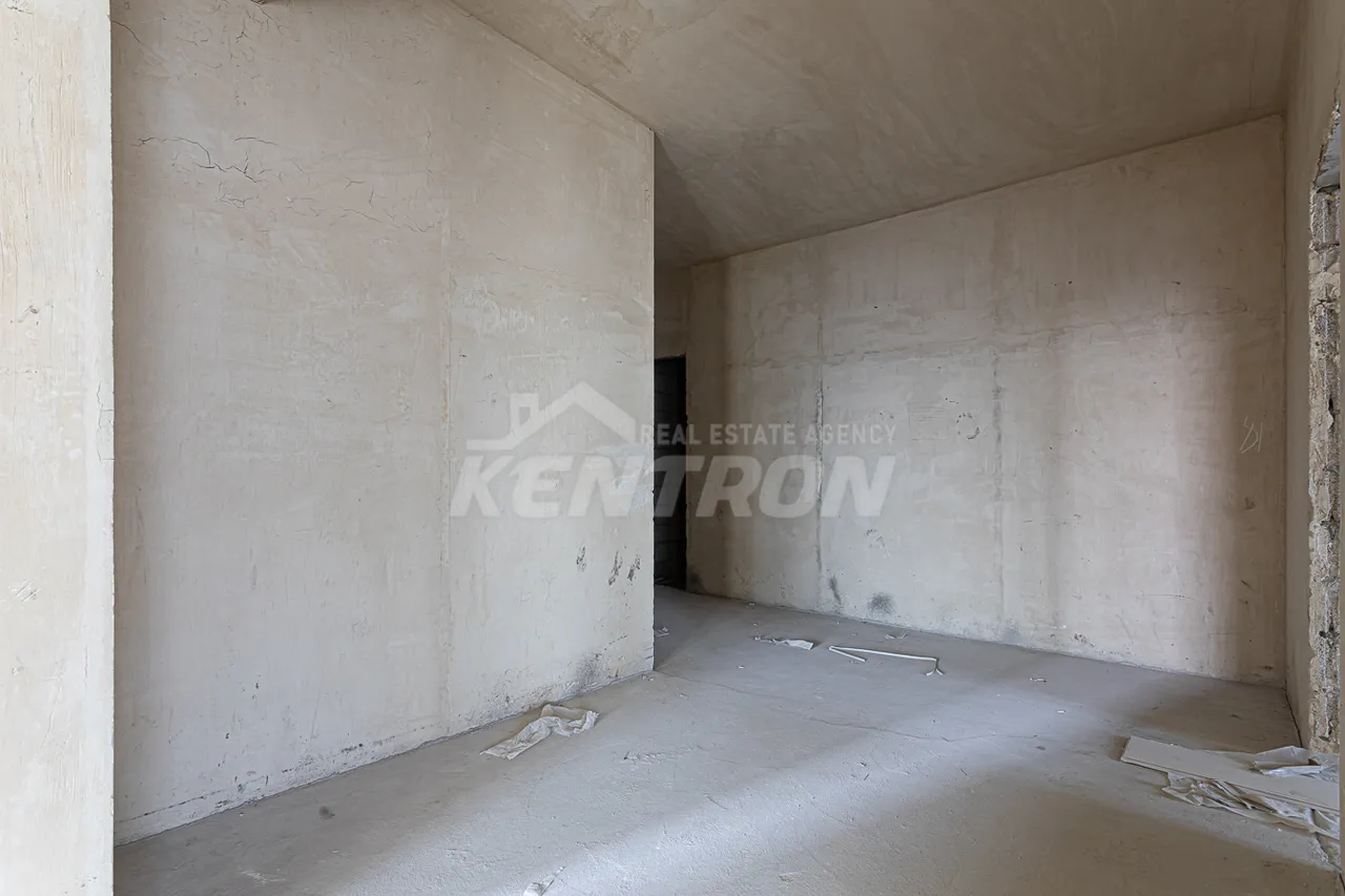4 bedroom apartment for sale Rostom St, Center Yerevan, 158136