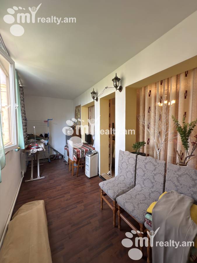 3 bedroom apartment for sale Davtashen 4 district, Davtachène Yerevan, 156702