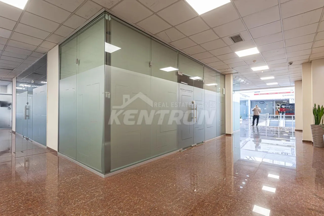 Commercial for sale خیابان آرام, مرکز شهر ایروان, 158482