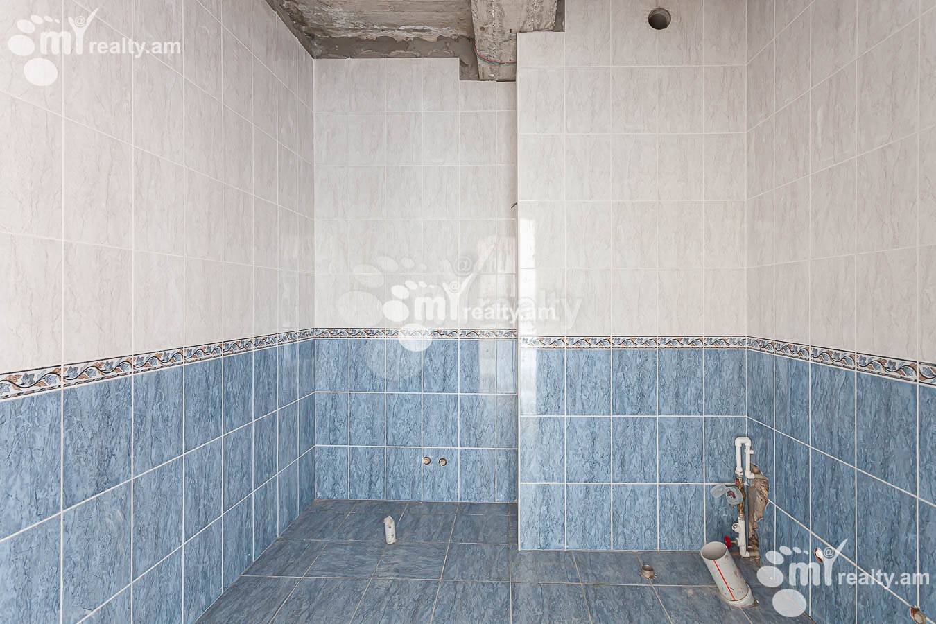 3 bedroom apartment for sale Antarayin St, Center Yerevan, 152761