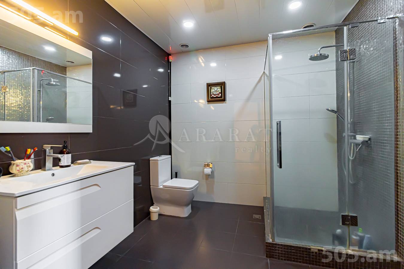 3 bedroom apartment for sale Ler. Kamsar St, Center Yerevan, 152892
