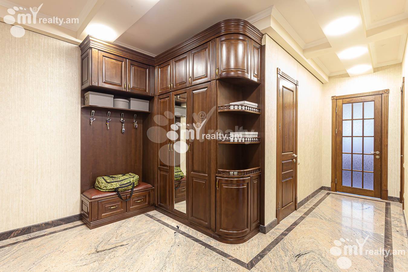 3 bedroom apartment for sale Antarayin St, Center Yerevan, 155932