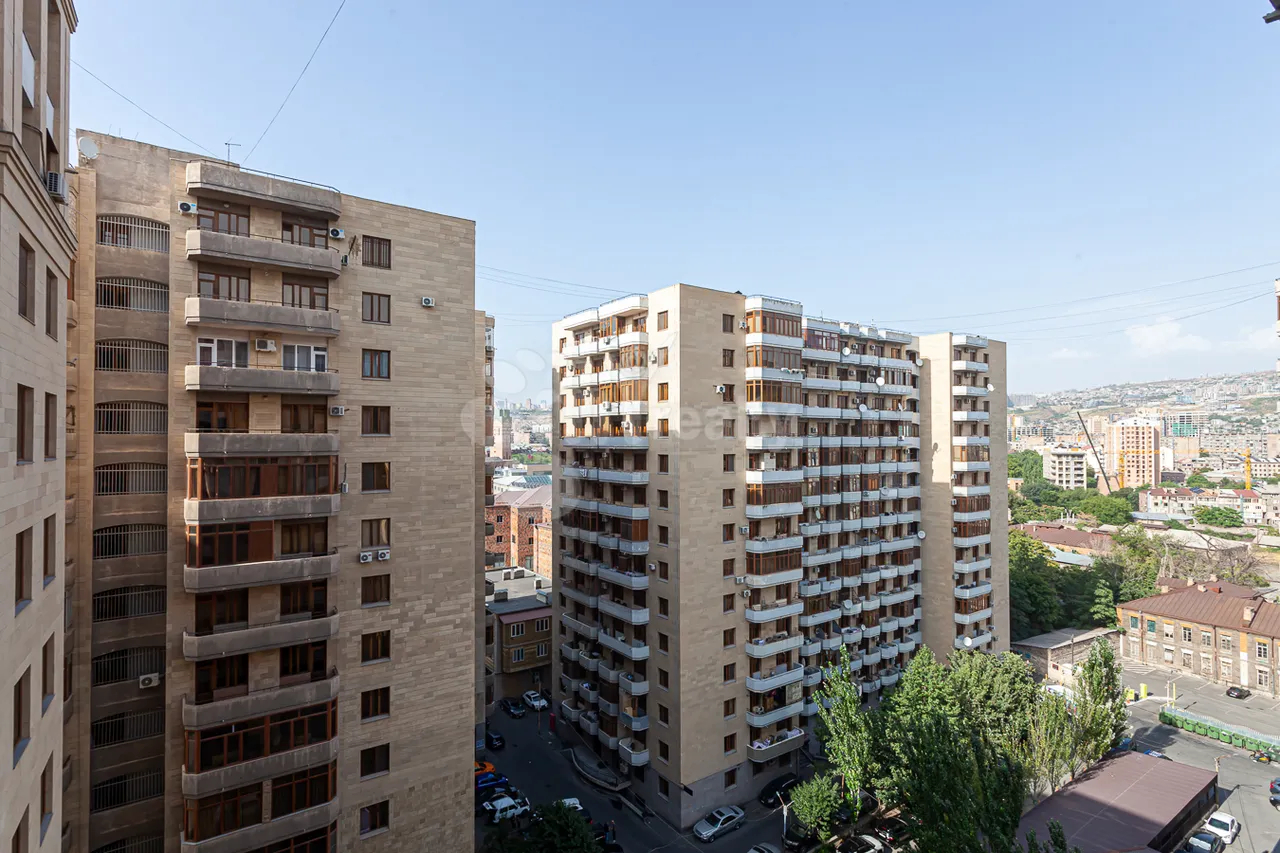 3 bedroom apartment for sale Argishti St, Center Yerevan, 157269