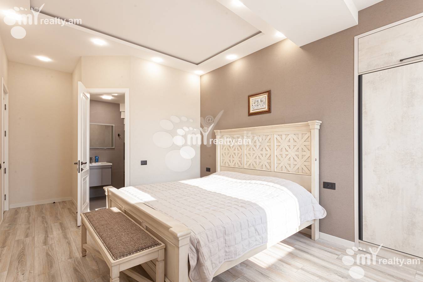 5 bedroom apartment for sale خیابان تومانیان, مرکز شهر ایروان, 154692