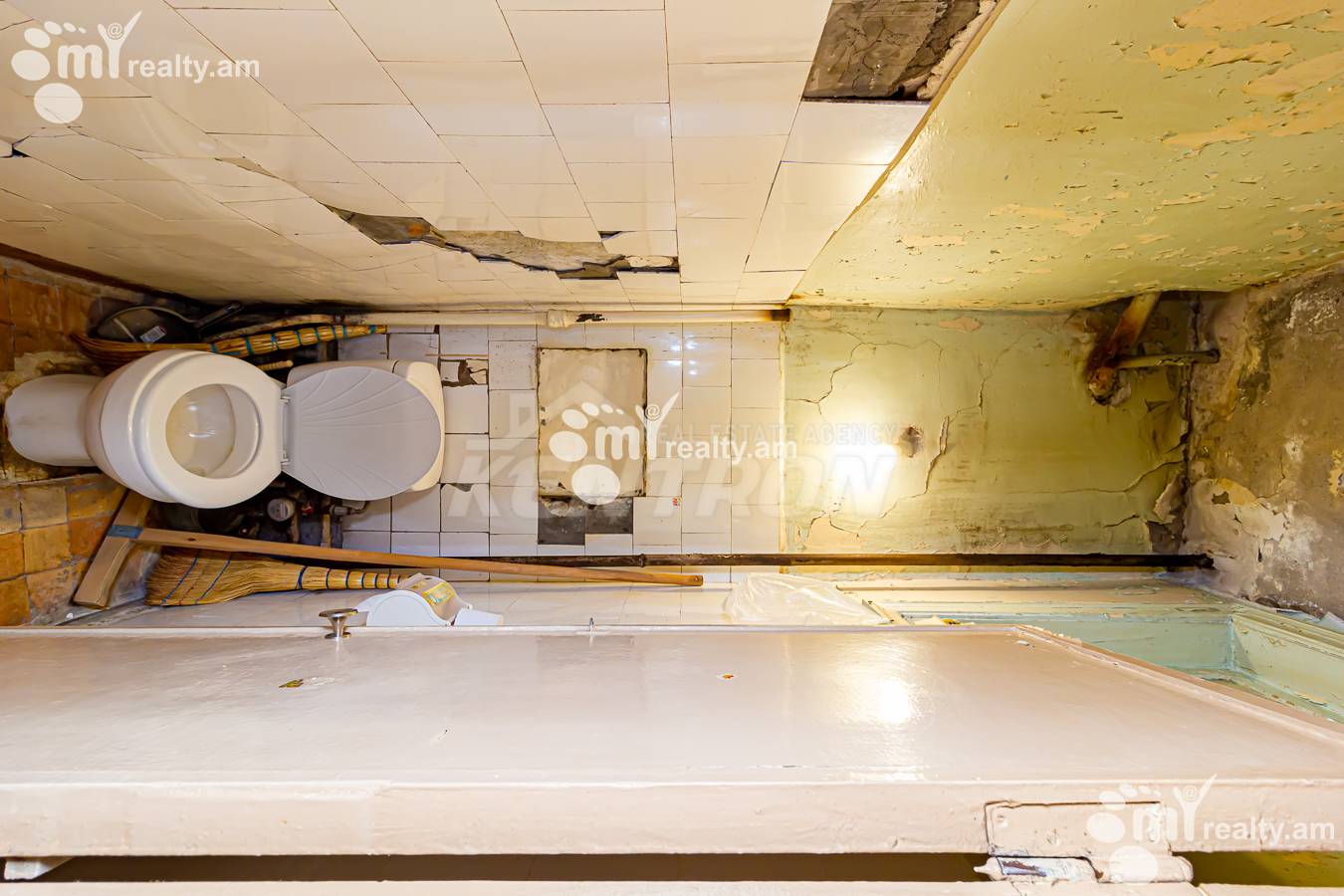 Купить 2 комнатную квартиру Чаренц ул, Центр Ереван, 152503