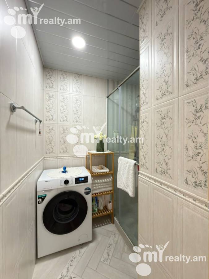 3 bedroom apartment for sale خیابان و. واقارشیان, عربگیر ایروان, 161082
