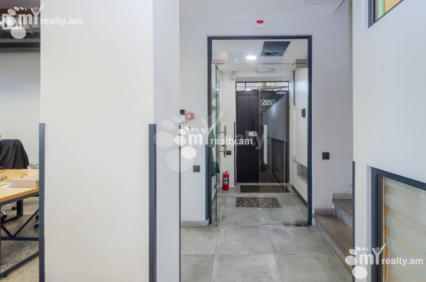 Снять коммерческoе помещение Орбели Ехбайрнери ул, Арабкир Ереван, 137098