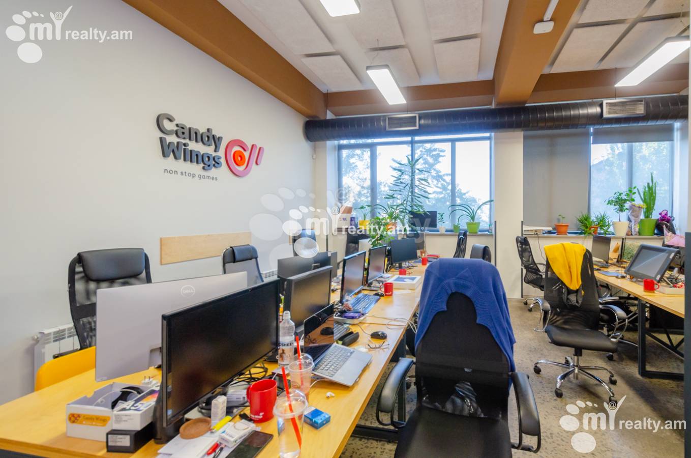 Снять коммерческoе помещение Орбели Ехбайрнери ул, Арабкир Ереван, 137098