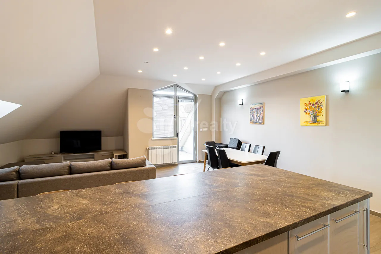 3 bedroom apartment for rent خیابان آنتارایین, مرکز شهر ایروان, 158847