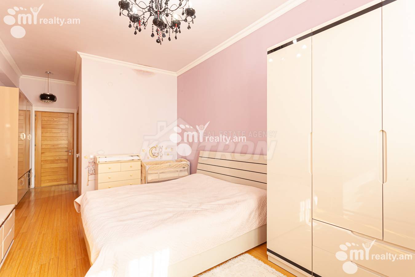 5 սենյականոց բնակարան  Արգիշտի փող, Կենտրոն Երևան, 154751