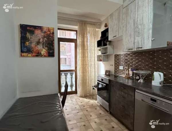 3-senyakanoc-bnakaran-vacharq-Yerevan-Arabkir