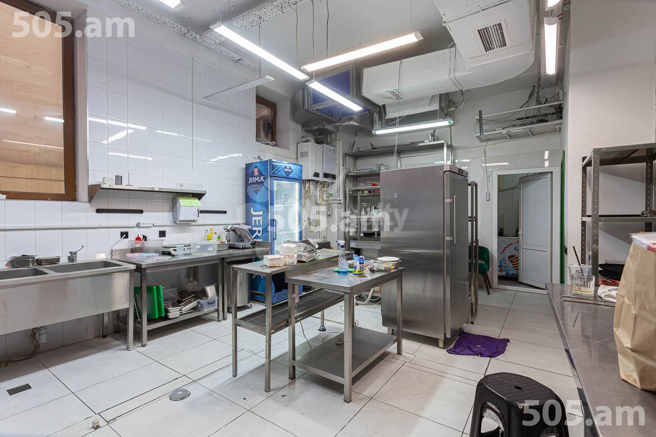 Снять коммерческoе помещение Арам ул, Центр Ереван, 153773